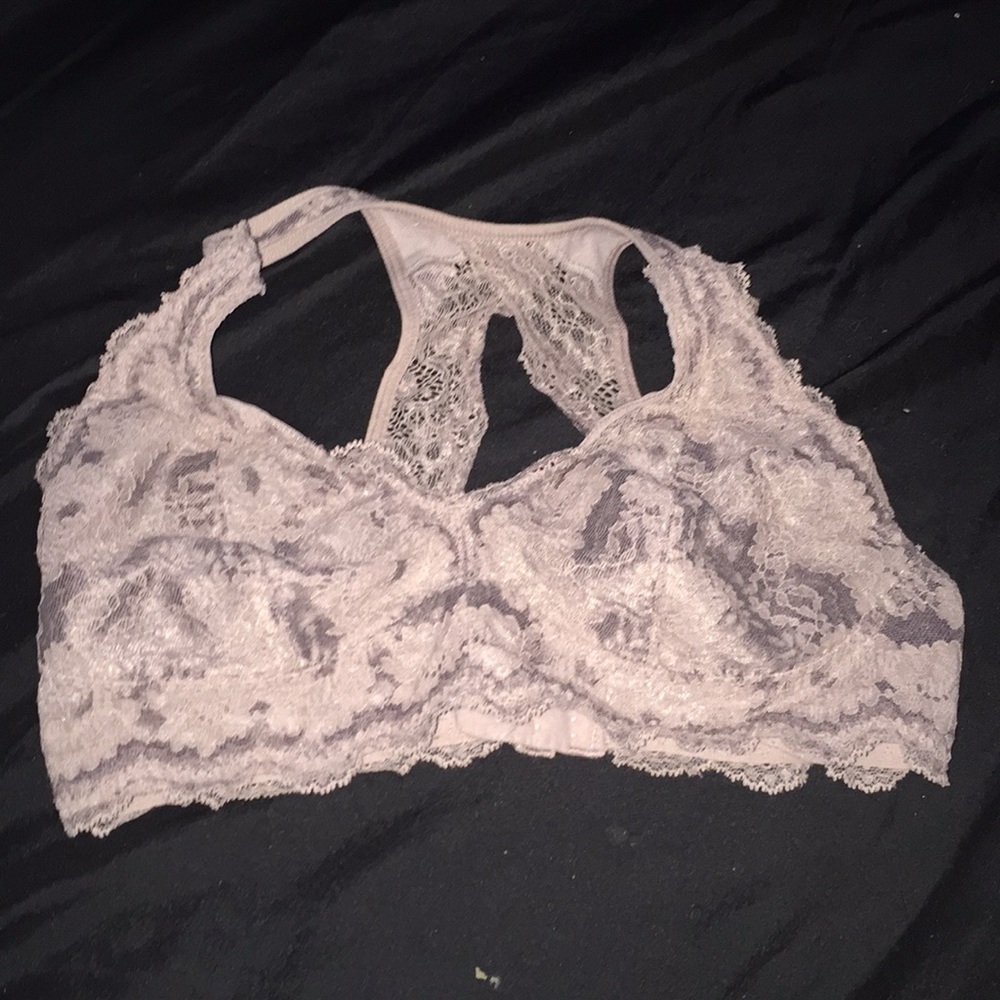Aritzia Lacey bra let (2)